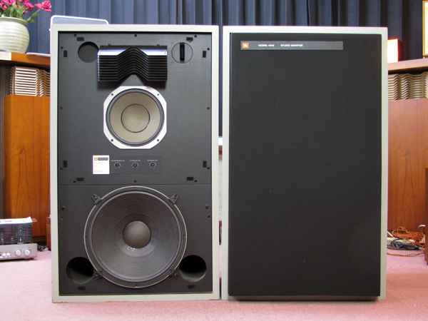 JBL 4343 スピーカー写真