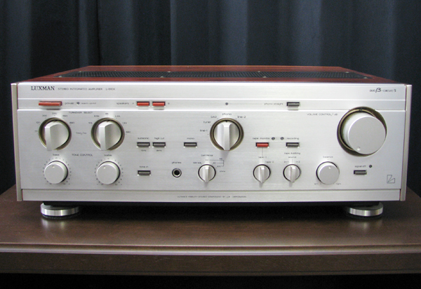 LUXMAN L-510X ラックスマンプリメインアンプ写真