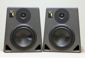 KRK Rokit スピーカー写真